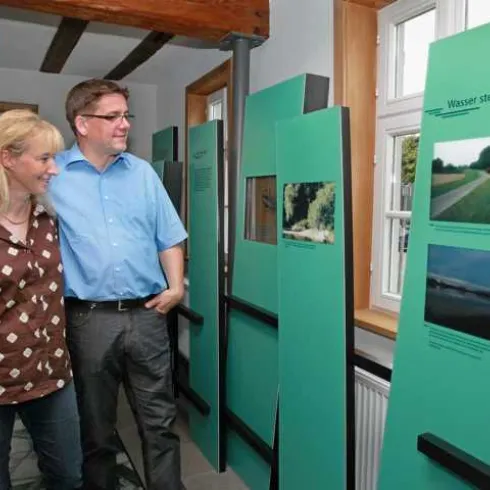 Informationstafeln im Haus Leben am Strom (© Südpfalz-Tourismus LK Germersheim e.V.)