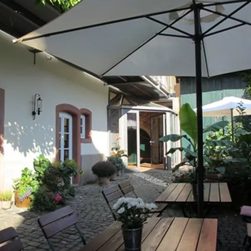 Hof (© Alter Winzerhof) Hof (© Alter Winzerhof)