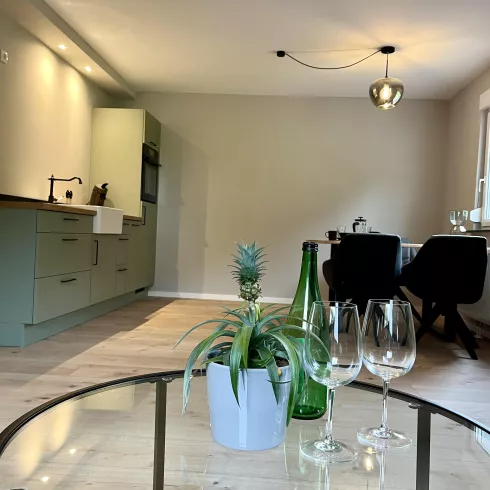 Wohn-/Essbereich (© Ferienwohnung Apartement Kropsbach) Wohn-/Essbereich (© Ferienwohnung Apartement Kropsbach)