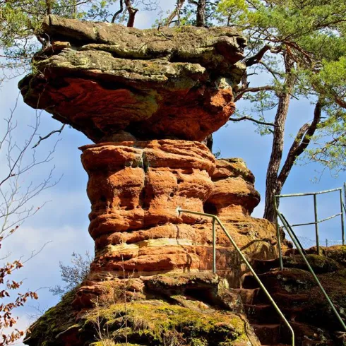 Schwalbenfelsen in Dahn (© Kurt Groß)