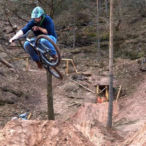 Dirtpark (© Max Keller) Dirtpark (© Max Keller)