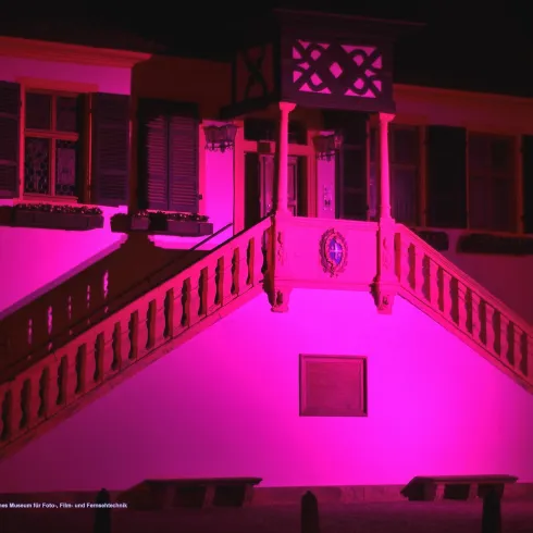 Hist. Rathaus Deidesheim - rosa Leuchten 1