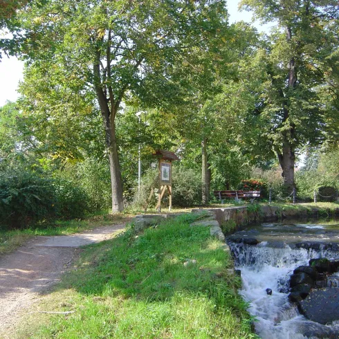 Bachlauf Isenach in Erpolzheim 