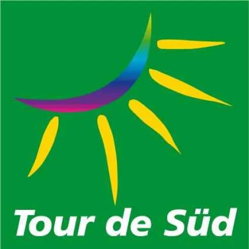 Ein farbenfrohes Logo mit der Aufschrift "Tour de Süd". Es zeigt eine stilisierte Sonne auf einem grünen Hintergrund.