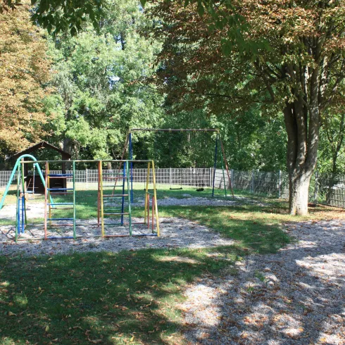 Kleiner Spielplatz in Klingen