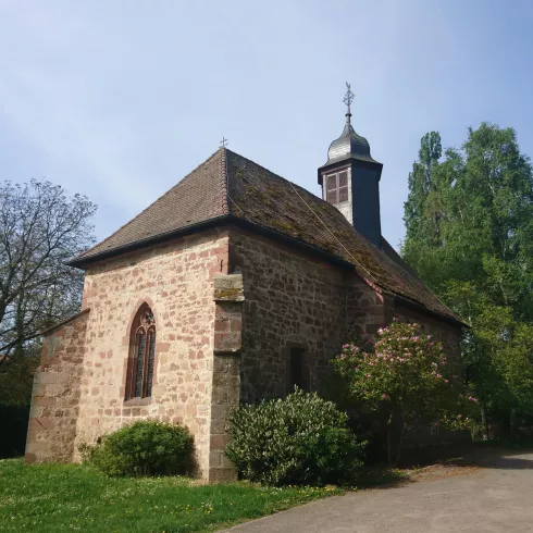 Die Johannes Baptist Kapelle in Appenhofen. (© Nicola Hoffelder, Landau-Land)