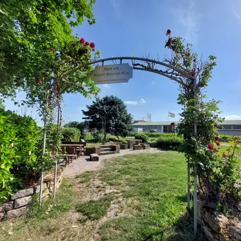Kaiser Konrad Platz