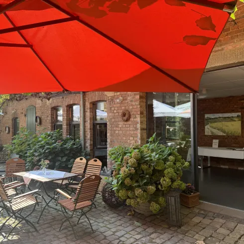 Innenhof Weingut Dr.Wehrheim