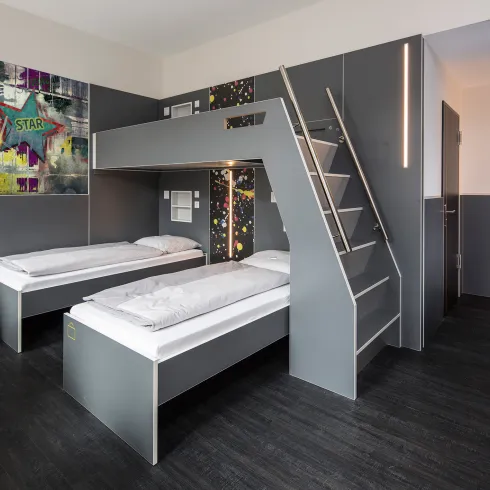 Komfortable Gästezimmer - Die Jugendherbergen (© DieJugendherbergen.de) Komfortable Gästezimmer Die Jugendherbergen