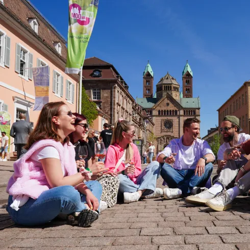 Gute Stimmung bei Wein am Dom