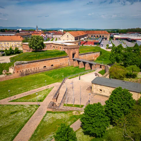 Luftbild von der Festung in Germershei 