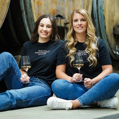 Kandidatinnen v.l.n.r Anna Antonia Cölsch und Susanna Singer