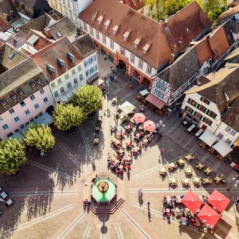  Marktplatz in Neustadt an der Weinstraße von oben