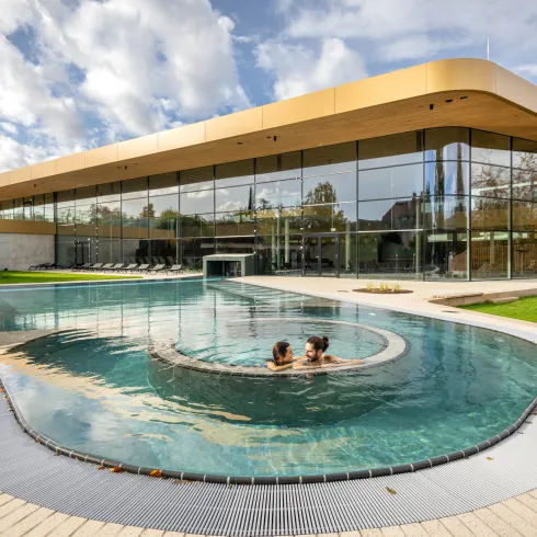Besuchende im Salinarium Bad Dürkheim Therme.